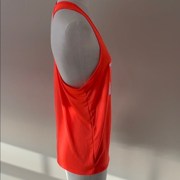 PINK by VS workout tank - Picture 2 of 4